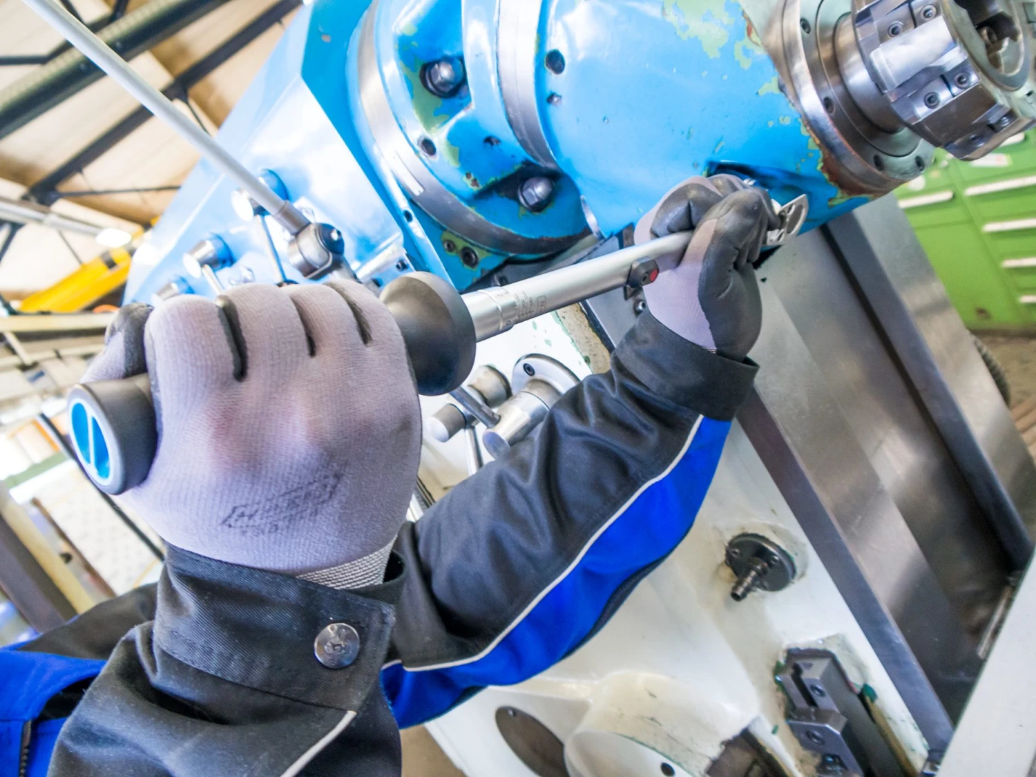 HAZET Drehmomentschlüssel 40-200 Nm 2% Vierkant Massiv 12,5mm 1/2 Zoll 6122-1CT 6 HAZET Drehmomentschlüssel 40-200 Nm 2% Vierkant Massiv 12,5mm 1/2 Zoll 6122-1CT – Bild 4