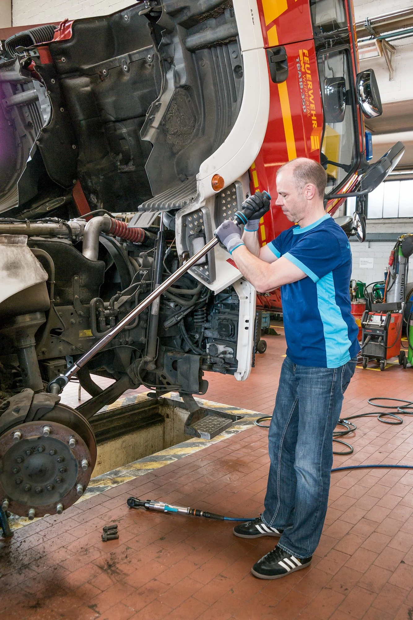 HAZET Drehmomentschlüssel 300-800 Nm 2% Vierkant Massiv 20mm 3/4 Zoll 6145-1CT 13 HAZET Drehmomentschlüssel 300-800 Nm 2% Vierkant Massiv 20mm 3/4 Zoll 6145-1CT – Bild 11