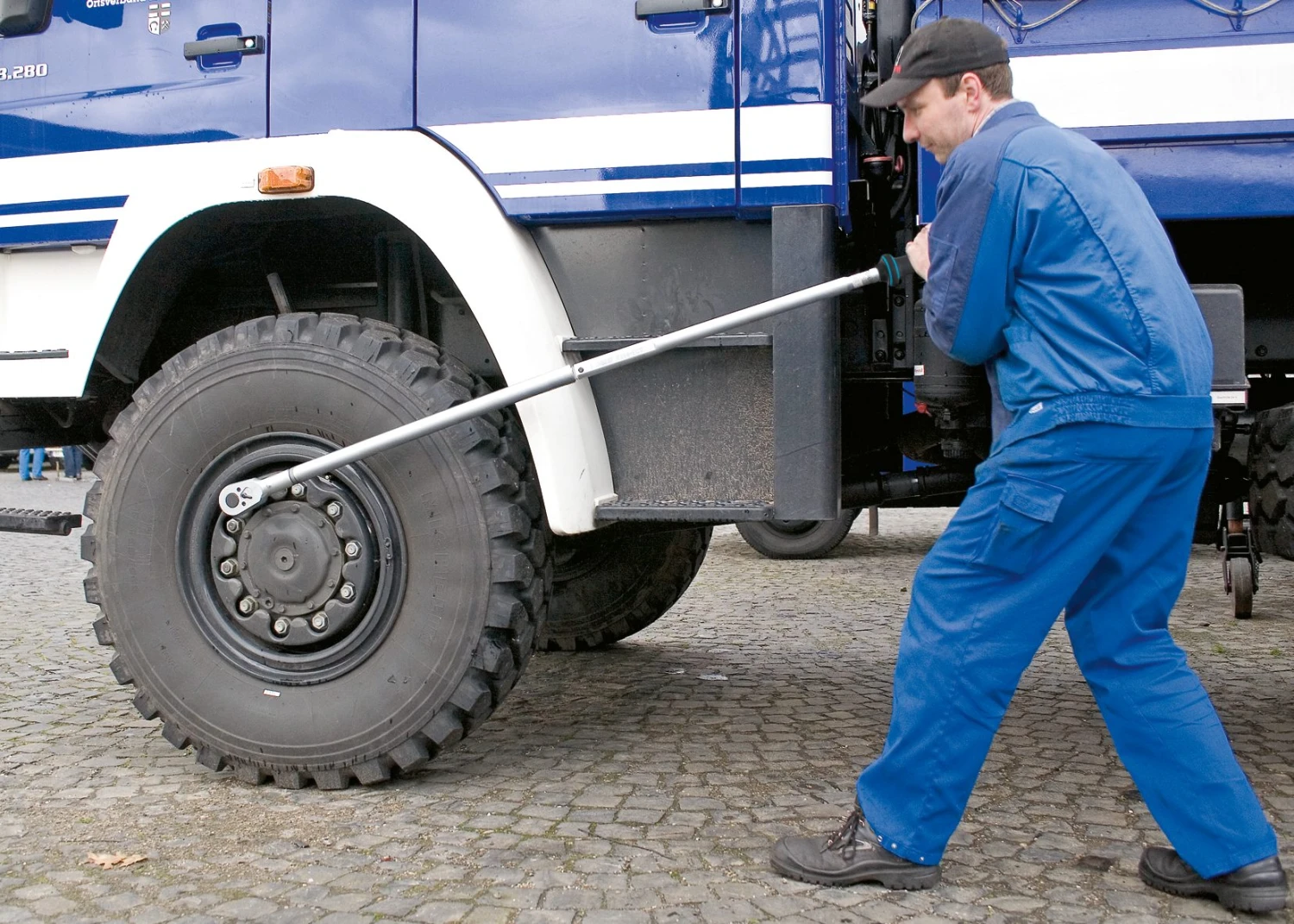 HAZET Drehmomentschlüssel 400-1000 Nm 3% Vierkant Massiv 20mm 3/4 Zoll 6150-1CTCAL 9 HAZET Drehmomentschlüssel 400-1000 Nm 3% Vierkant Massiv 20mm 3/4 Zoll 6150-1CTCAL – Bild 7